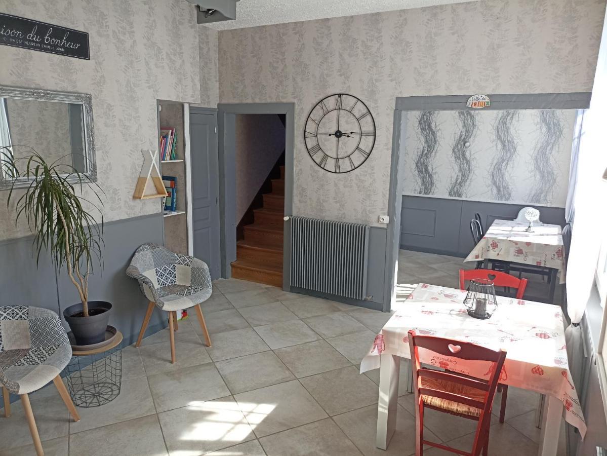 Chez Marie Hotel Drosnay Eksteriør billede